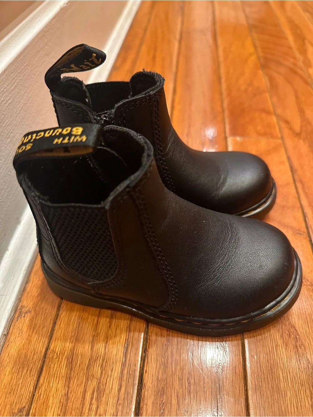 Dr. Martens Kids Black Chelsea Zip Boots